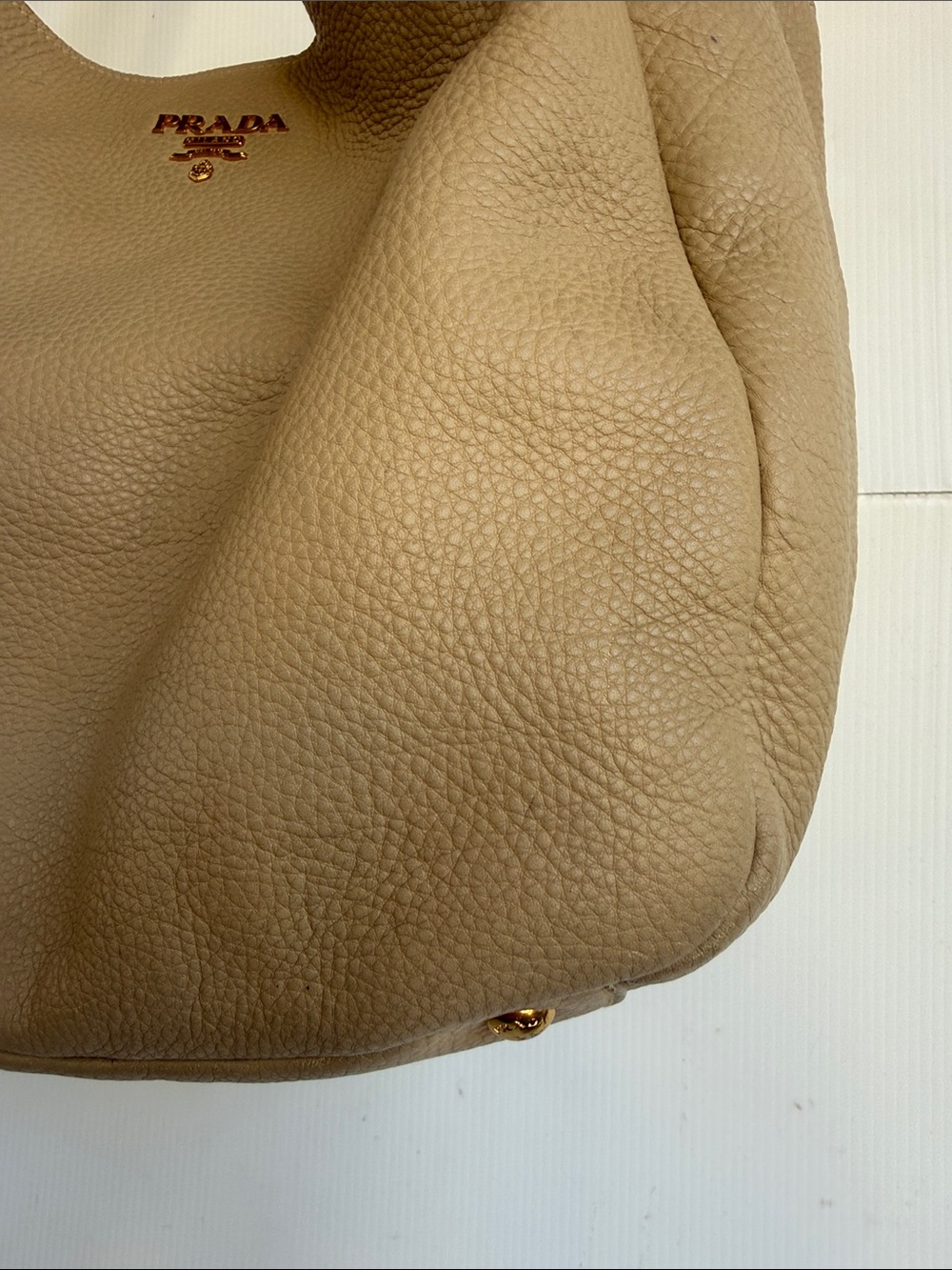Prada Vitello Daino Leather Hobo Bag Camel Tan Pebbled Calf Skin Gold Hardware - Picture 6 of 17